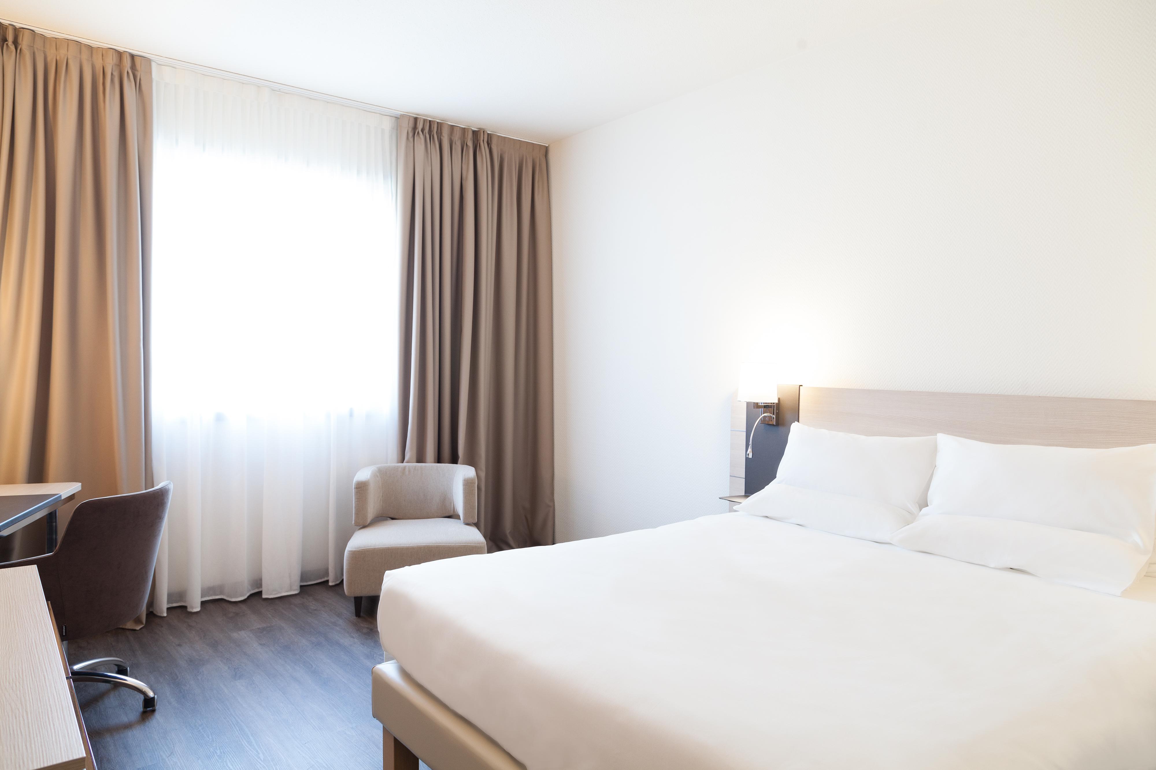 Novotel Brescia Due Exteriör bild